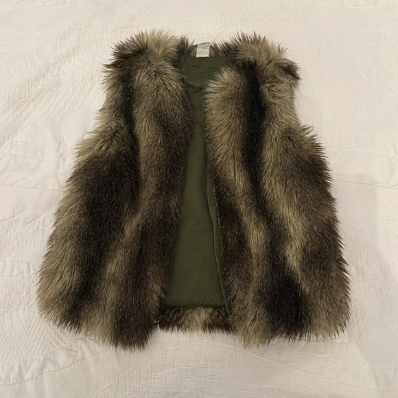 Gap Kids Canvas Jacket with Fur Vest - Picture 6 of 8